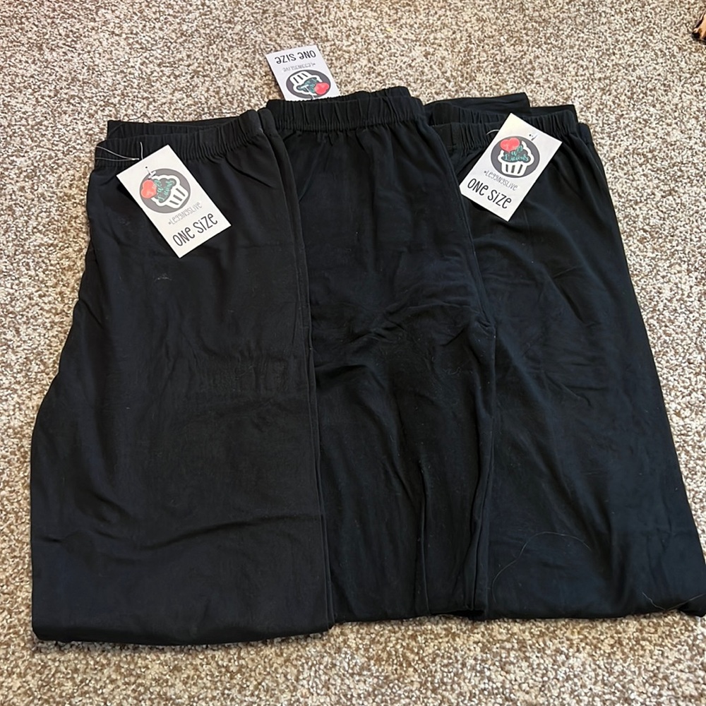 Pack of 3 brand new leggings.